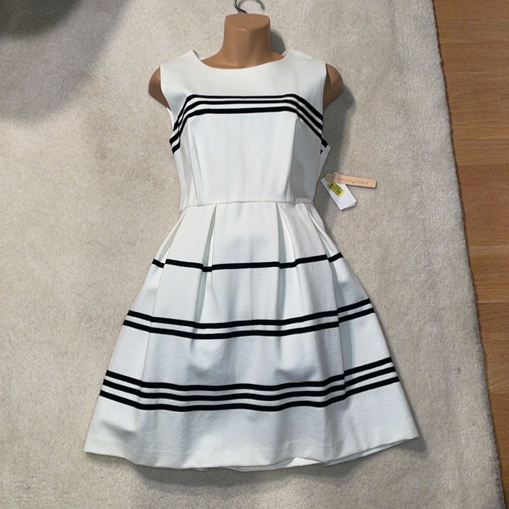 NWT Gibson Latimer Sleevess Dress